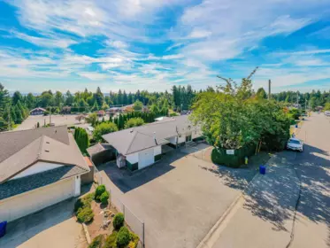 Garage Interior Photo of 32582 Fleming Avenue, Mission, BC