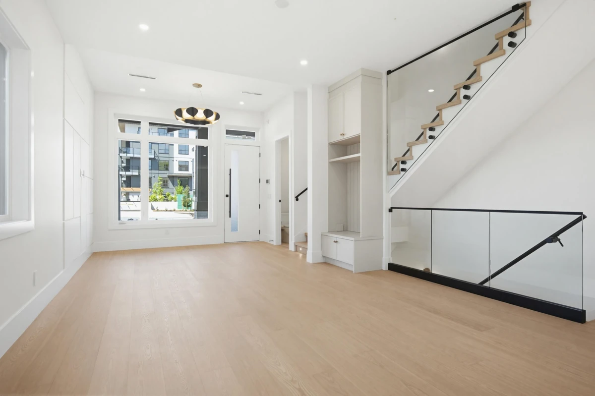 Family Room Photo of 15630 23a Avenue, Surrey, BC