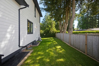 Fitness Center Photo Near 15630 23a Avenue, Surrey, BC