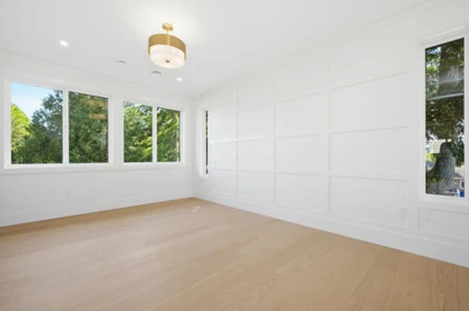 Laundry Room Photo of 15630 23a Avenue, Surrey, BC