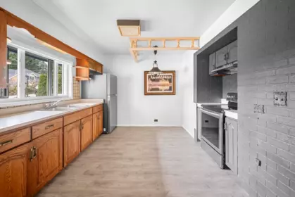 Kitchen Photo of 761 Cottonwood Avenue, Coquitlam, BC