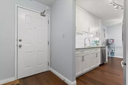Kitchen Photo of 103 2567 Victoria Street, Abbotsford, BC
