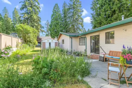 Mudroom Photo of 2560 127 Street, Surrey, BC