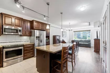 356 8258 207a Street, Langley, BC, Langley — Apartment/Condo for sale