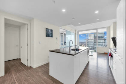 Kitchen Island Photo of 3606 6383 Mckay Avenue, Burnaby, BC
