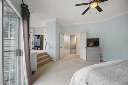 Basement Recreation Room Photo of 18897 62a Avenue, Surrey, BC