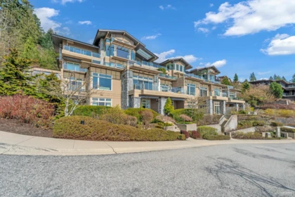 Playground / Recreational Area Near 102 2575 Garden Court, West Vancouver, BC