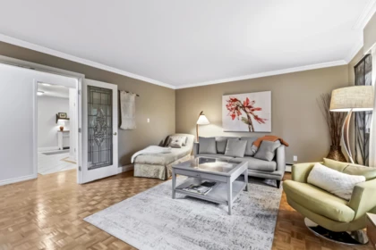 Entry Foyer Photo of 3010 Semiahmoo Trail, Surrey, BC