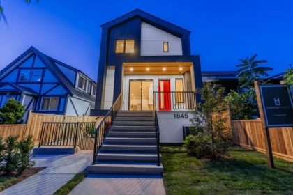 1 1845 E 51st Avenue, Vancouver, BC, Vancouver — Half Duplex for sale