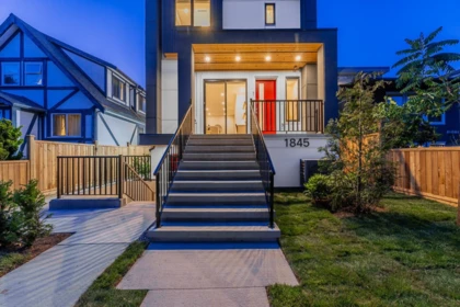 1 1845 E 51st Avenue, Vancouver, BC, Vancouver — Half Duplex for sale
