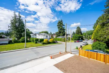 Outdoor Deck Photo of A 45945 Lewis Avenue, Chilliwack, BC
