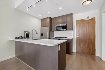 903 8699 Hazelbridge Way, Richmond, BC, Richmond — Apartment/Condo for sale