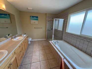 Powder Room Photo of 23622 111a Avenue, Maple Ridge, BC