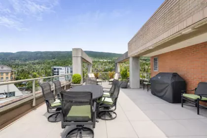 Hot Tub / Spa Photo of PH 2250 Bellevue Avenue, West Vancouver, BC