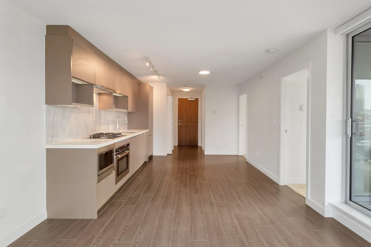 Living Room Photo of 809 13750 100 Avenue, Surrey, BC
