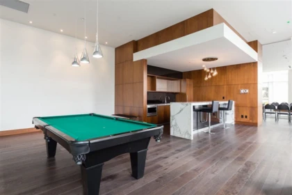 Basement Recreation Room Photo of 809 13750 100 Avenue, Surrey, BC
