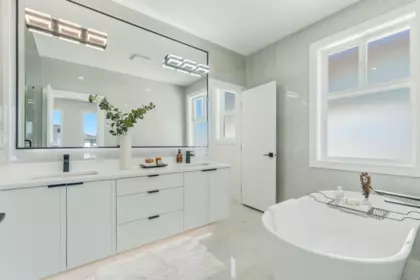 Hallway Photo of 7128 204 Street, Langley, BC