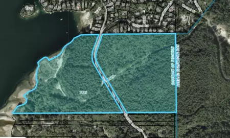 7425 Sechelt Inlet Road, Sechelt, BC, Sechelt — Land for sale