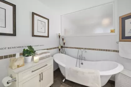 Bedroom 4 Photo of 302- 15392 16a Avenue, Surrey, BC