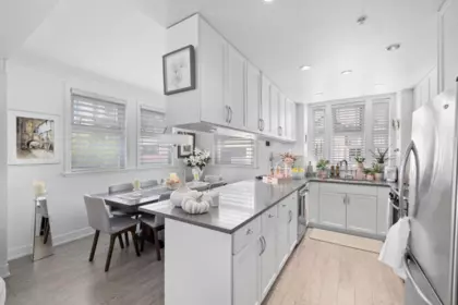 Breakfast Nook Photo of 302- 15392 16a Avenue, Surrey, BC