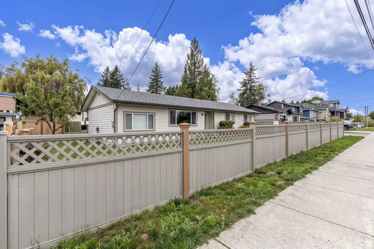 Family Room Photo of 2561 Ross Road, Abbotsford, BC