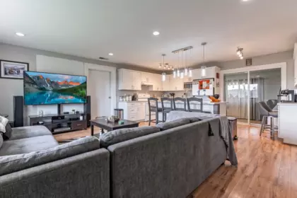 Breakfast Nook Photo of 2561 Ross Road, Abbotsford, BC