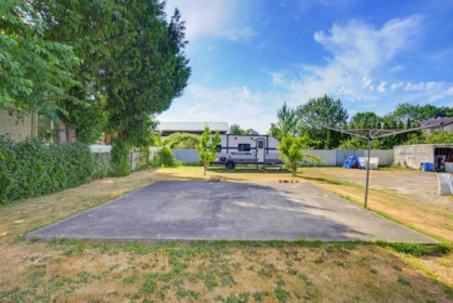 Hot Tub / Spa Photo of 6976 Glover Road, Langley, BC
