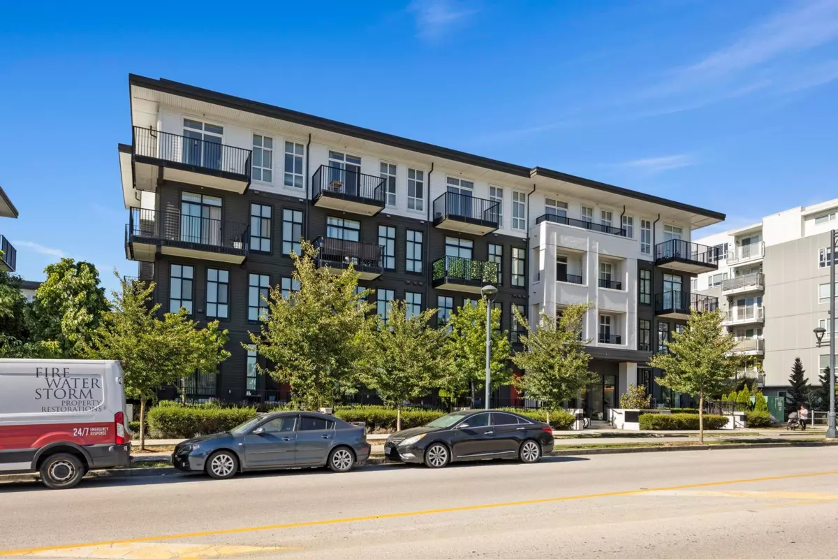 Exterior Rear Photo of 117 13993 105 Boulevard, Surrey, BC