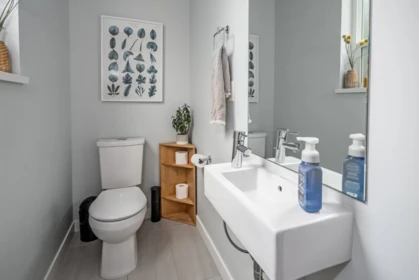 Guest Bathroom Photo of 49 30930 Westridge Place, Abbotsford, BC