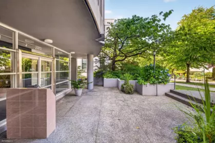 Hot Tub / Spa Photo of 201 1272 Comox Street, Vancouver, BC