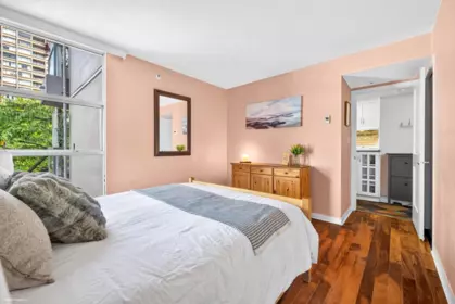 Powder Room Photo of 201 1272 Comox Street, Vancouver, BC