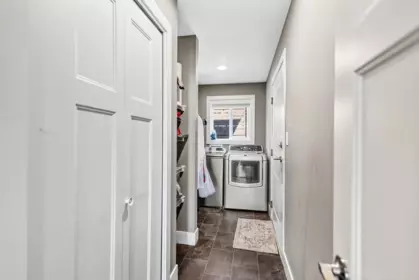 Entry Foyer Photo of 5631 Page Road, Sechelt, BC