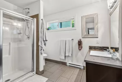 Primary Bathroom Photo of 5631 Page Road, Sechelt, BC