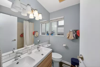 Guest Bathroom Photo of 2258 Wenonah Street, Vancouver, BC