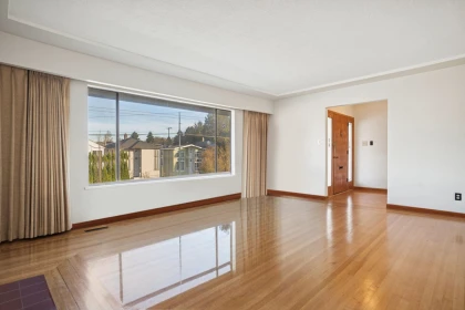 Breakfast Nook Photo of 925 Nanaimo Street, Vancouver, BC