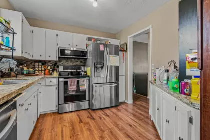 Breakfast Nook Photo of 9324 James Street, Chilliwack, BC