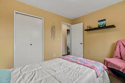 Primary Bedroom Photo of 9324 James Street, Chilliwack, BC