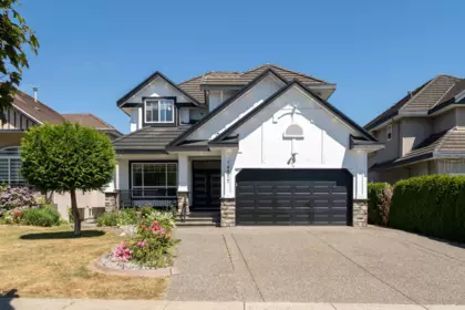 14977 69 Avenue, Surrey, BC, Surrey — Single Family Residence for sale