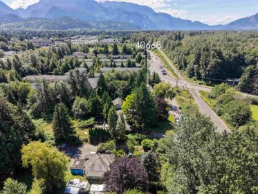40668 Olson Road, Squamish, BC, Squamish — Single Family Residence for sale