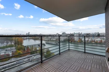 1204 210 Salter Street, New Westminster, BC, New Westminster — Apartment/Condo for sale