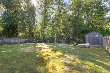 Front Yard Photo of 33577 12th Avenue, Mission, BC