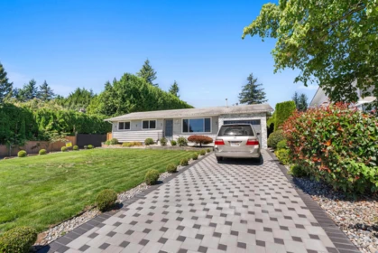 Kitchen Photo of 29289 Sunvalley Crescent, Abbotsford, BC