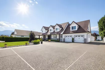 45736 Higginson Road, Chilliwack, BC, Chilliwack — Single Family Residence for sale