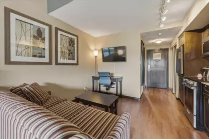 216 4220 Gateway Drive, Whistler, BC, Whistler — Apartment/Condo for sale