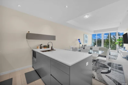306 5151 Brighouse Way, Richmond, BC, Richmond — Apartment/Condo for sale