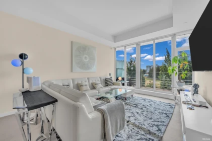 Kitchen Island Photo of 306 5151 Brighouse Way, Richmond, BC