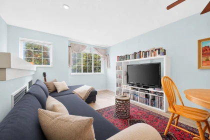 10 1561 Booth Avenue, Coquitlam, BC, Coquitlam — Townhouse for sale