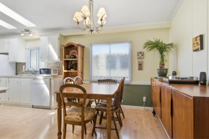 Family Room Photo of 162 145 King Edward Street, Coquitlam, BC