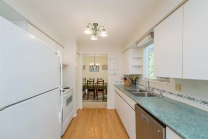 Kitchen Photo of 11781 71a Avenue, Delta, BC