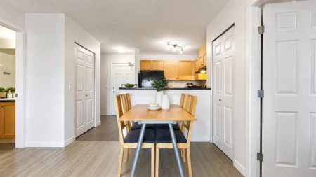 Dining Area Photo of 3411 240 Sherbrooke Street, New Westminster, BC